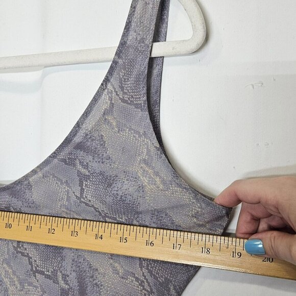 Babaton XS 100% Silk Snake Print Tank Top Lightweight Luxury Animal Purple‎ Gray - Picture 9 of 11